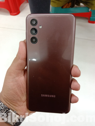 Samsung Galaxy M13